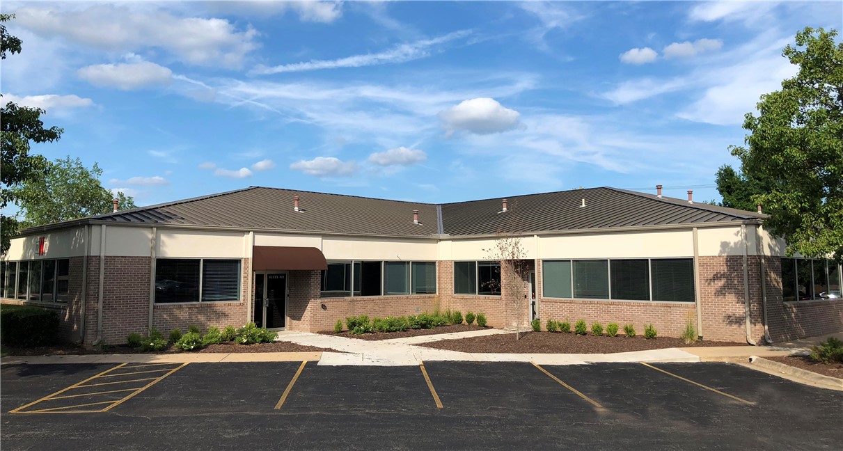 Closest office park to the new Walmart Global Campus. On-site property management, direct access to I-49. Amenities include: on-site fitness center, mountain bike trail, hotel & daycare services. Security deposit is equal to first month's rent. Tenant pays for phone, internet and janitorial services.