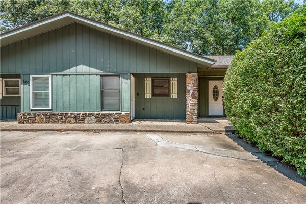 104 CLUBHOUSE DR, BELLA VISTA, AR 72715 - Image 35cc88e5aecc7ec0ce6c1c85e8deb6db/2323763888