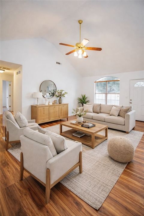 Photo of 215 N Broyles Street, Farmington, AR 72730 (MLS # 1336913)