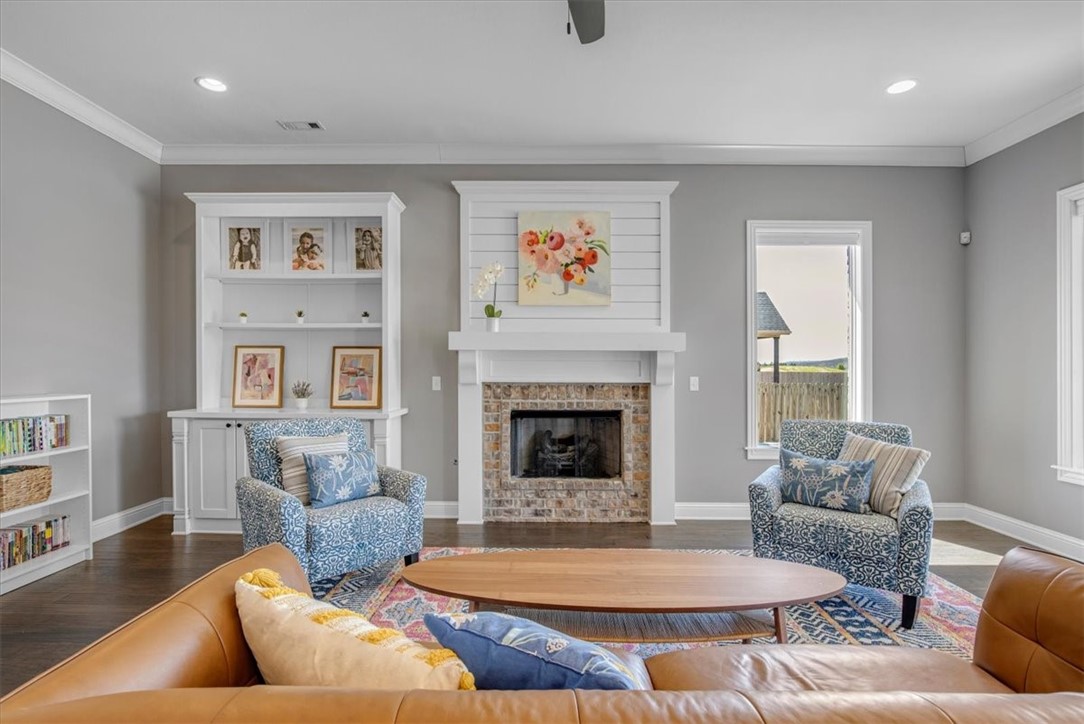 Waterford Estates At Hissom Ranch - Residential