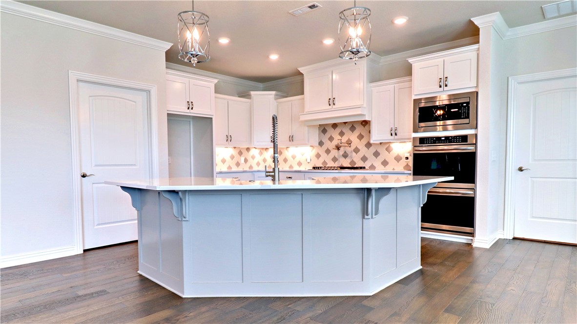 Elmdale Lake Estates - Residential