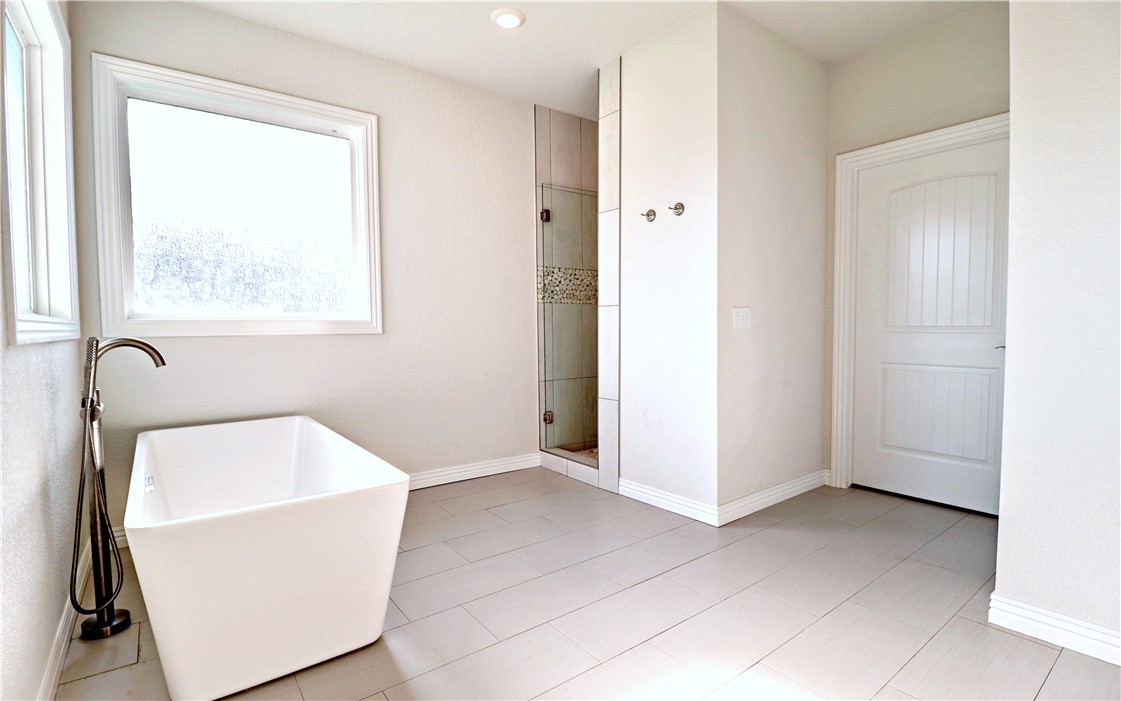 Elmdale Lake Estates - Residential