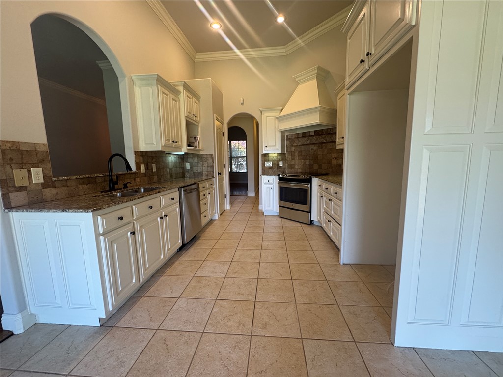 Abington Sub Rogers - Residential Lease