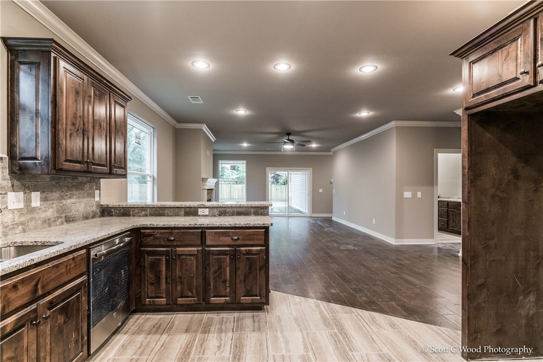 Bartletts Add Cave Spgs - Residential