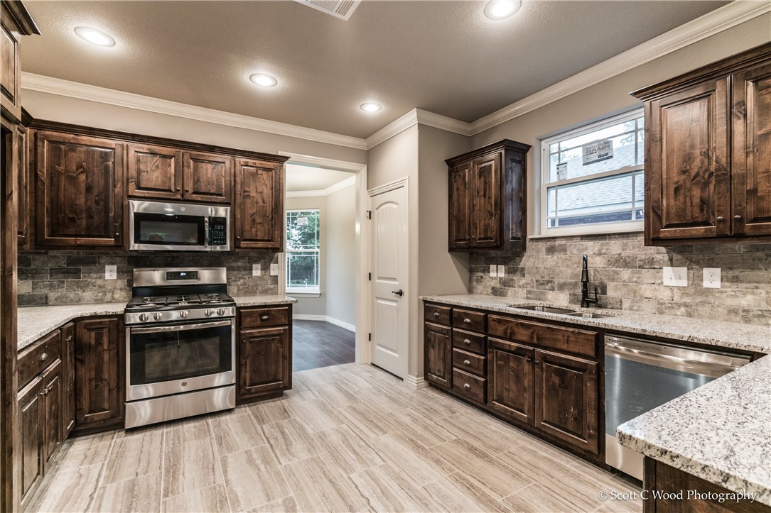 Bartletts Add Cave Spgs - Residential