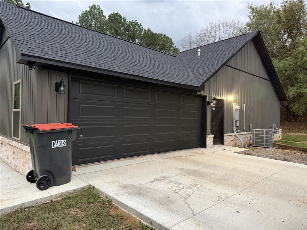 5700 Country Aire Loop