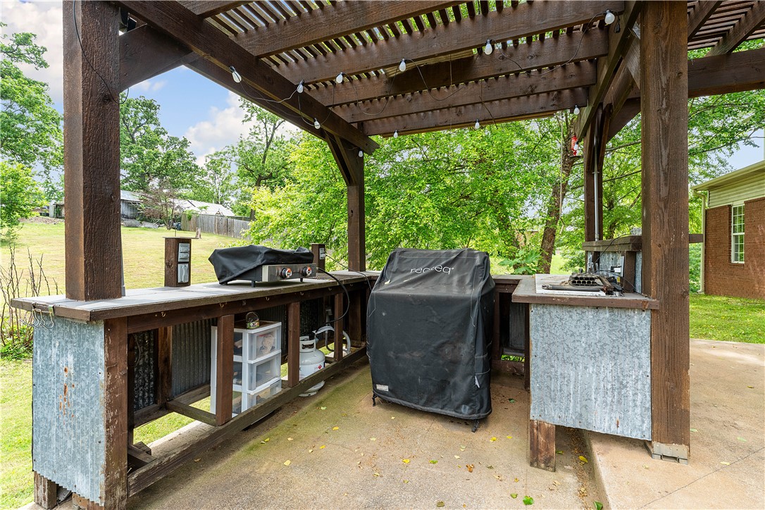 Weston Hills Ph II-Cave Spgs - Residential