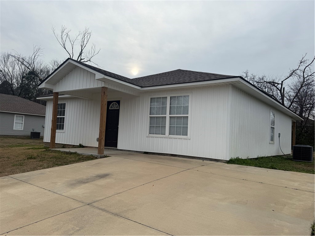 LONDON ORIGINAL - Residential