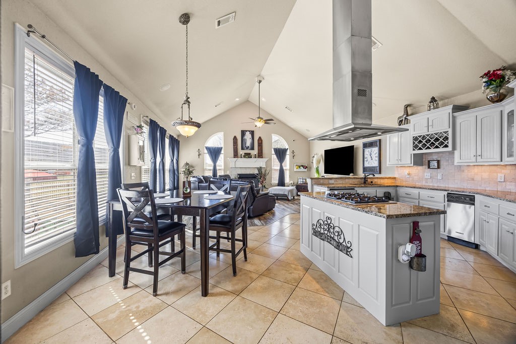 Bermuda Estates - Residential