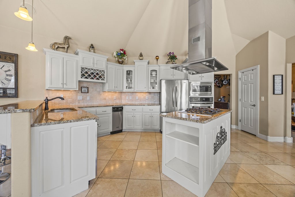 Bermuda Estates - Residential