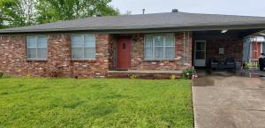 Why rent when you could own? This house would qualify for a zero down loan Cute 3 bedroom 1.5 bath home in established Dover neighborhood. This home has just undergone an update within the last year adding new flooring, counter tops, paint, light fixtures and more. Must see to appreciate.