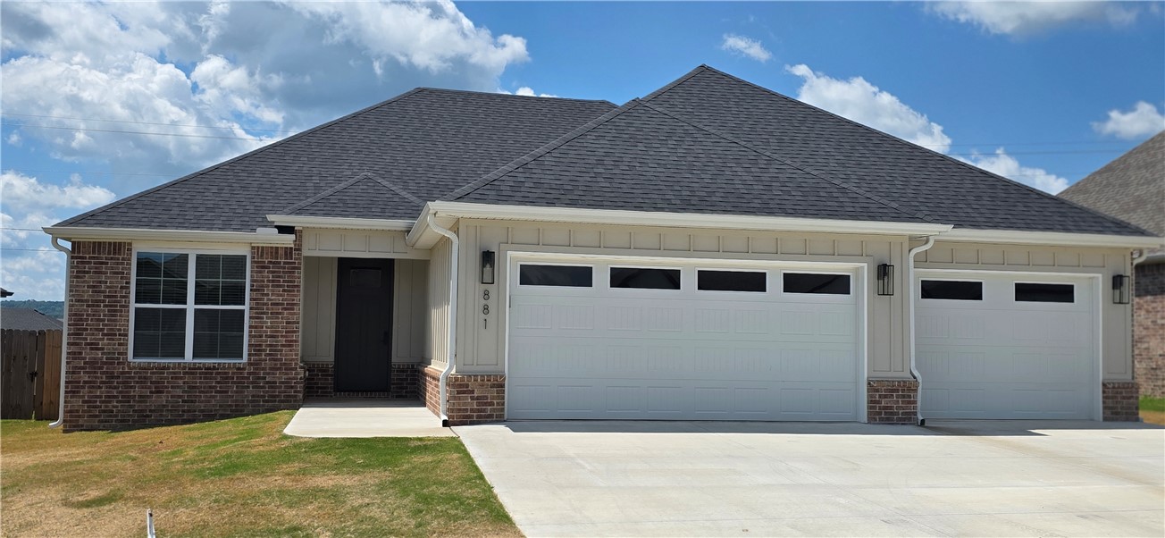Photo 1 of 11 — 881 Pinnacle Street, Prairie Grove, AR 72753
