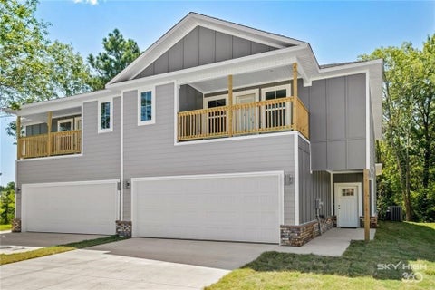 Photo of 4067 W Sardinia Way, Fayetteville, AR 72704 (MLS # 1365644)