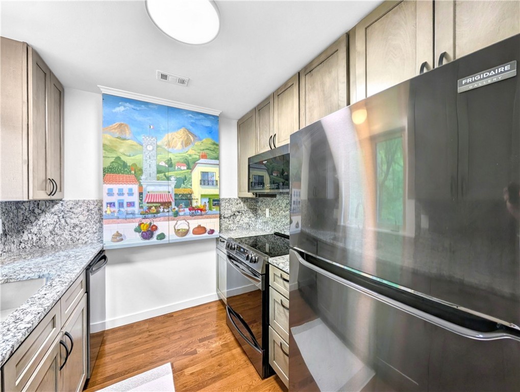 Townhouse Tct 3 A/K/A Drake Court Bvv - Residential Lease