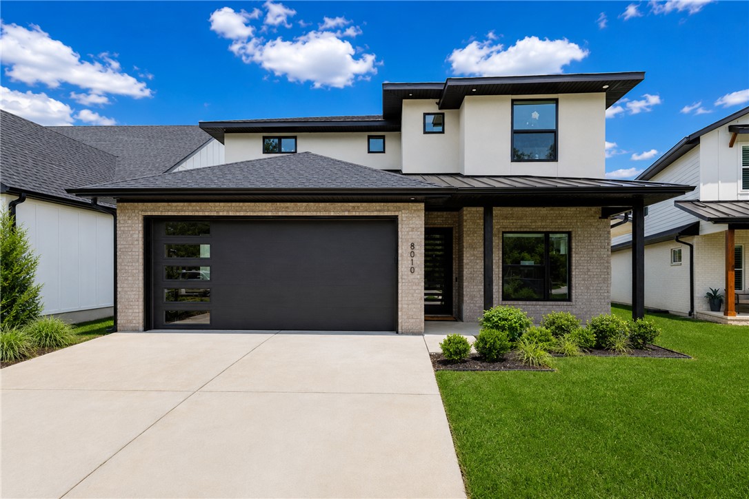 Photo 1 of 33 — 8010 W Kettering Court, Rogers, AR 72758