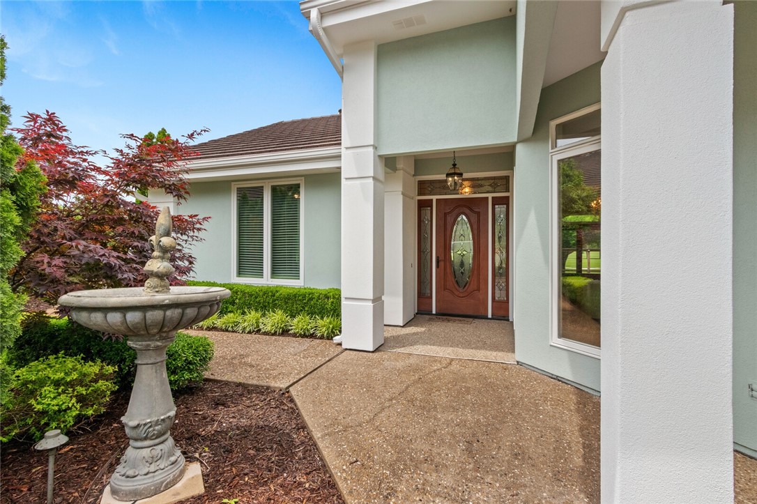 RARE OPPORTUNITY!! Don't miss out on this one level patio home with unbelievable views of the entire 4th and 7th hole in Pinnacle Country Club. 2 amazing outdoor patio areas to enjoy unlimited golfing. Home offers an open floor plan with a wall of windows to take in everything golf front living has to offer. Oversized Master with updated master bath area. 2 bedrooms with shared bath area, formal living room and private bar area perfect for entertaining. New roof and paint in 2021. Lots of updates.