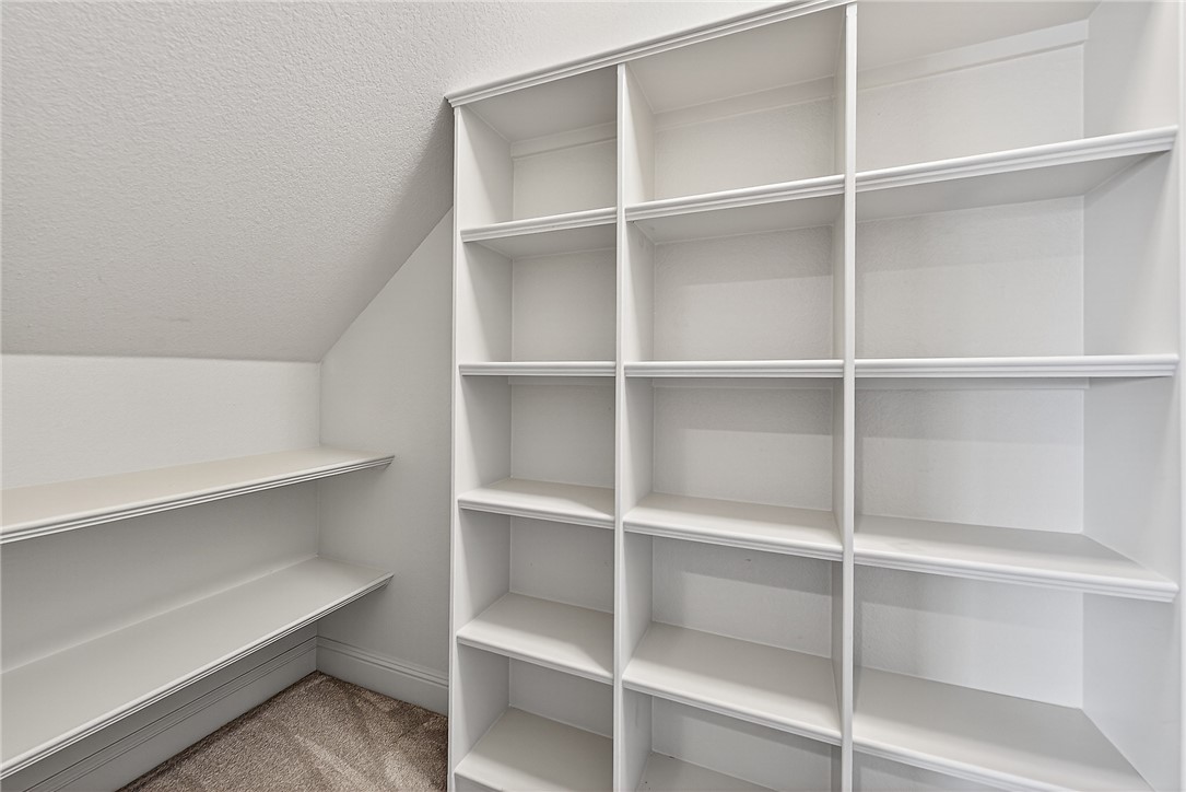 Shadow Valley Ph 6 - Residential