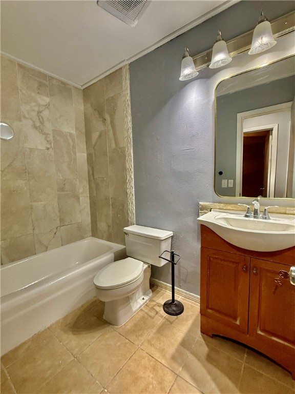 Townhouse Tct 3 A/K/A Drake Ctbvv - Residential Lease
