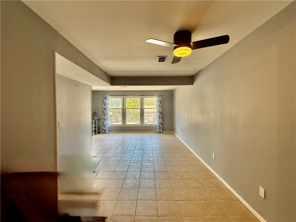 Townhouse Tct 3 A/K/A Drake Ctbvv - Residential Lease