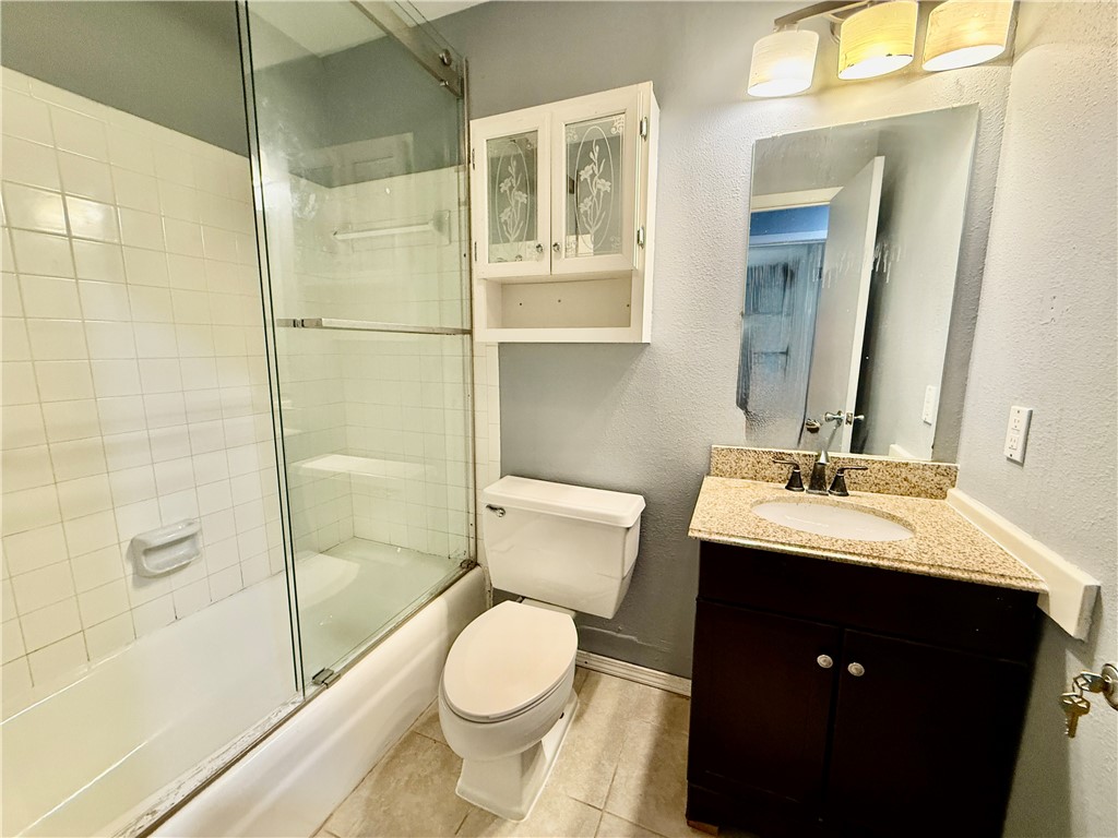 Townhouse Tct 3 A/K/A Drake Ctbvv - Residential Lease