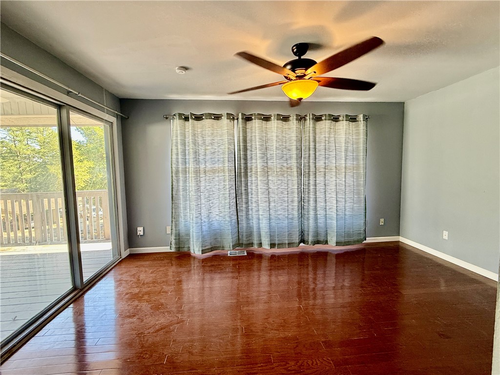 Townhouse Tct 3 A/K/A Drake Ctbvv - Residential Lease