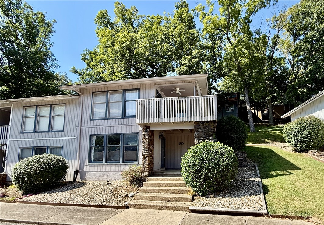 Townhouse Tct 3 A/K/A Drake Ctbvv - Residential Lease