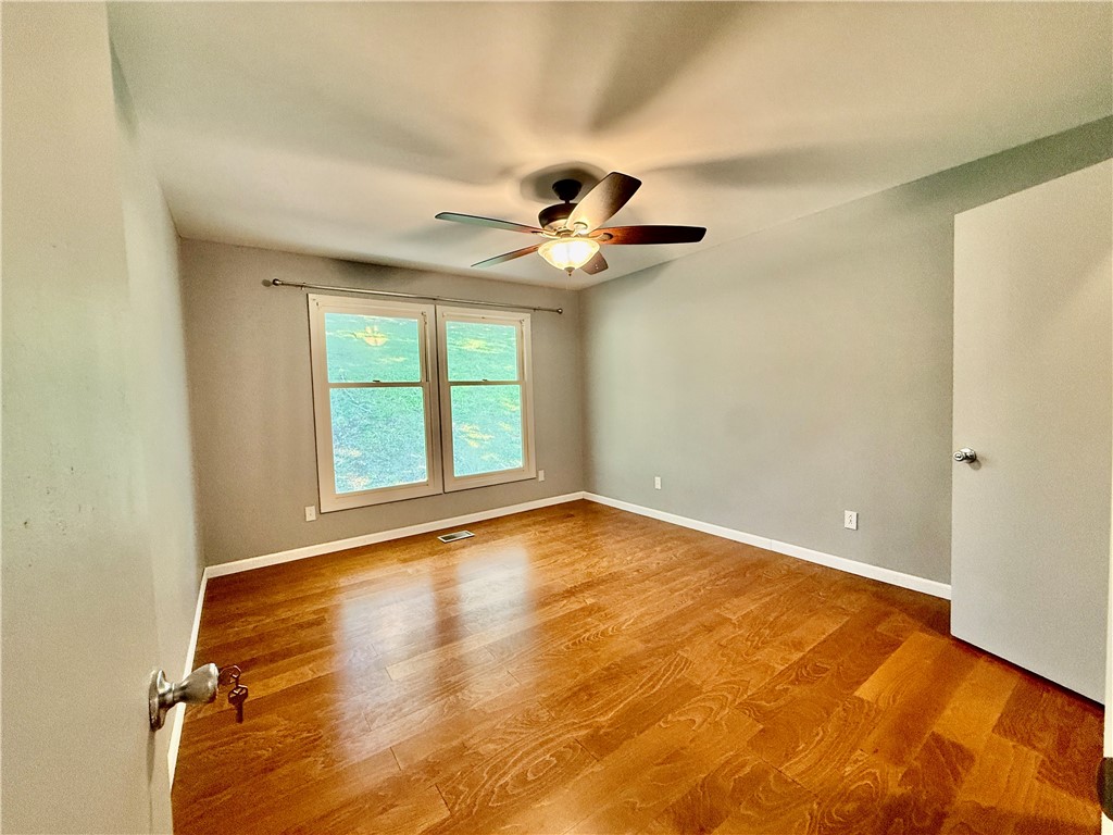 Townhouse Tct 3 A/K/A Drake Ctbvv - Residential Lease