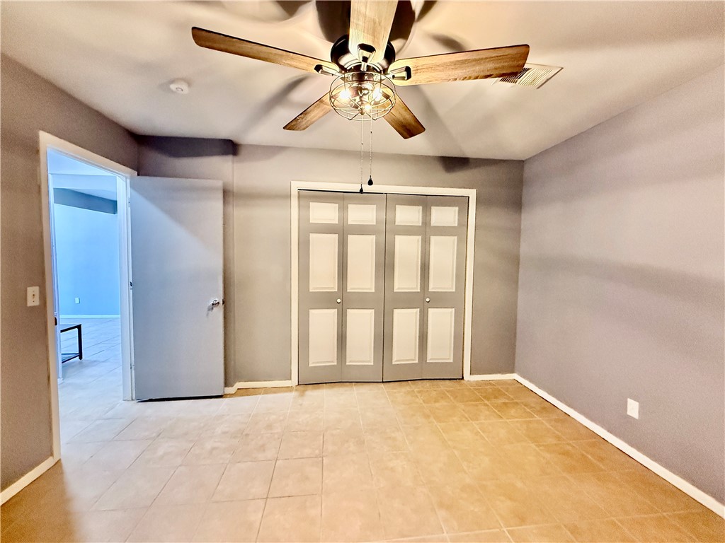 Townhouse Tct 3 A/K/A Drake Ctbvv - Residential Lease