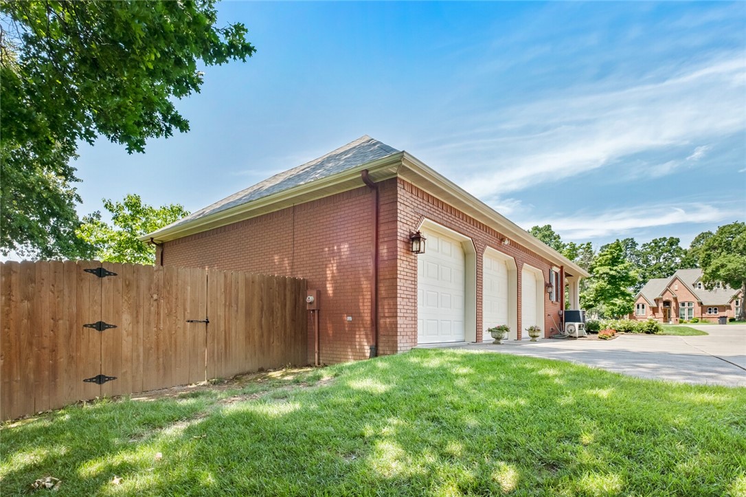 Thornbury Sub Ph I Springdale - Residential