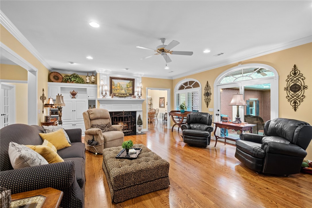 Thornbury Sub Ph I Springdale - Residential