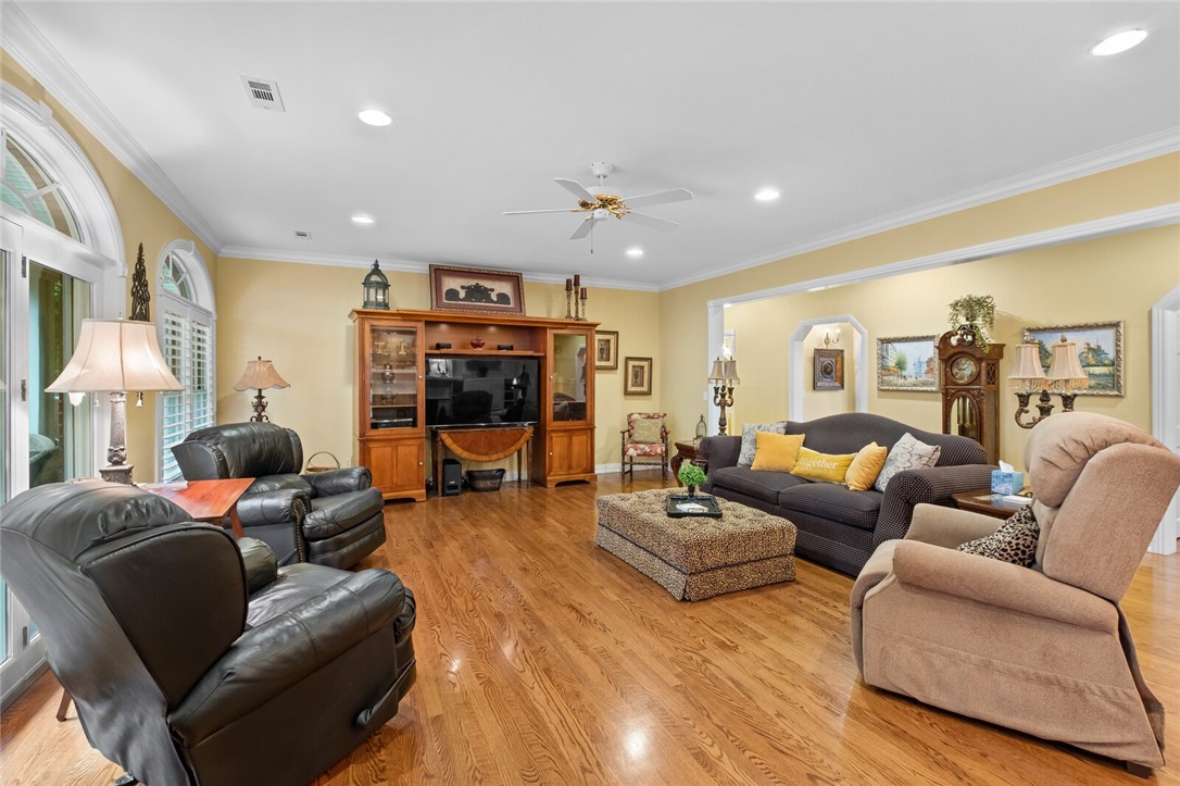 Thornbury Sub Ph I Springdale - Residential