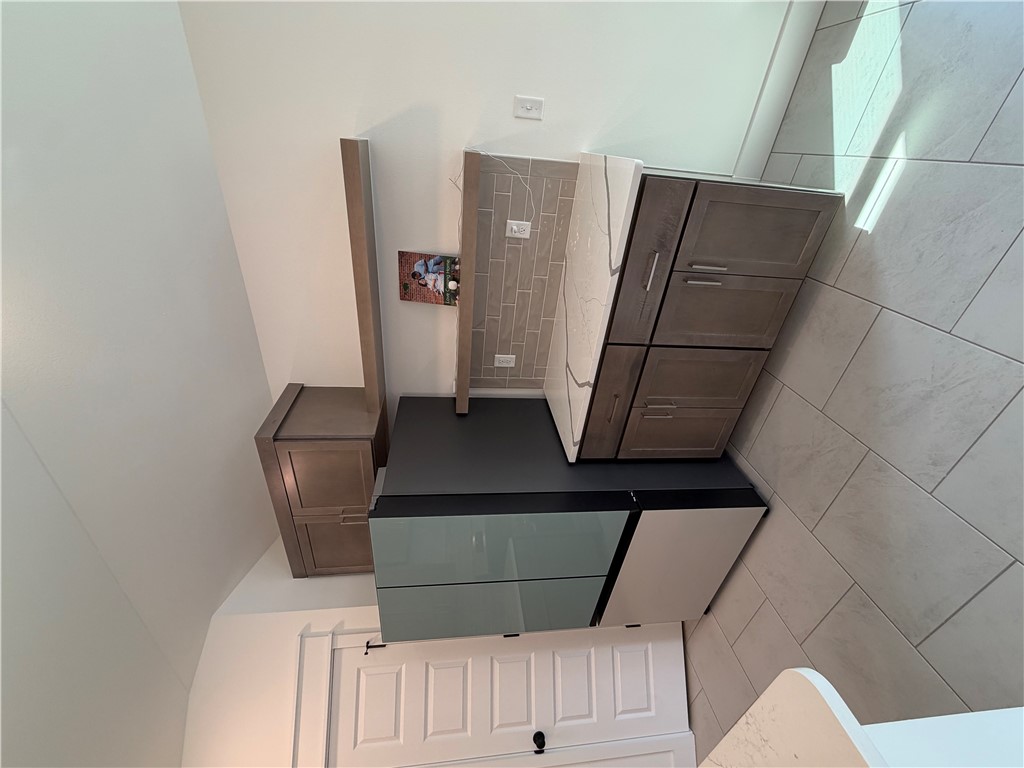 Woodcrest Walk - Residential Lease