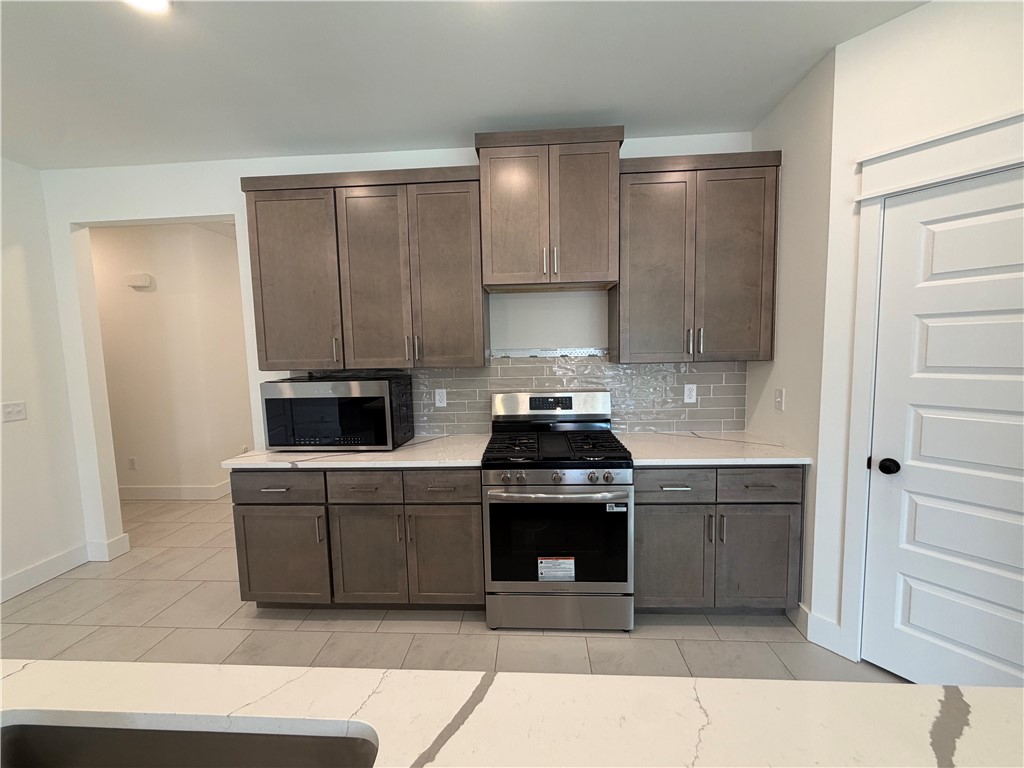 Woodcrest Walk - Residential Lease