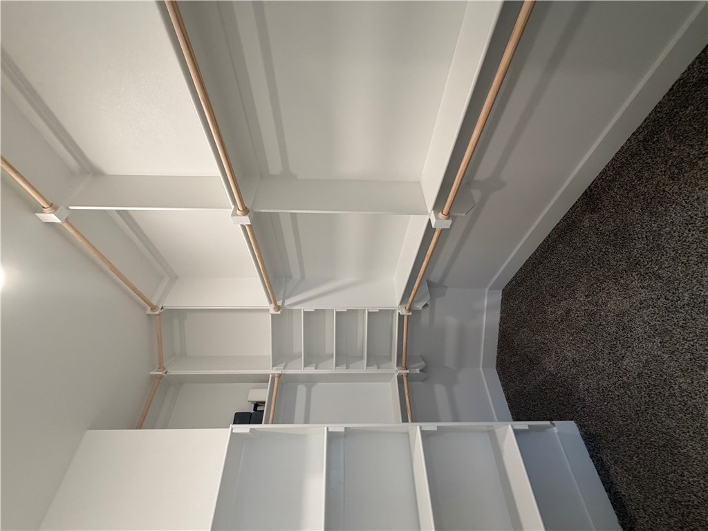 Woodcrest Walk - Residential Lease