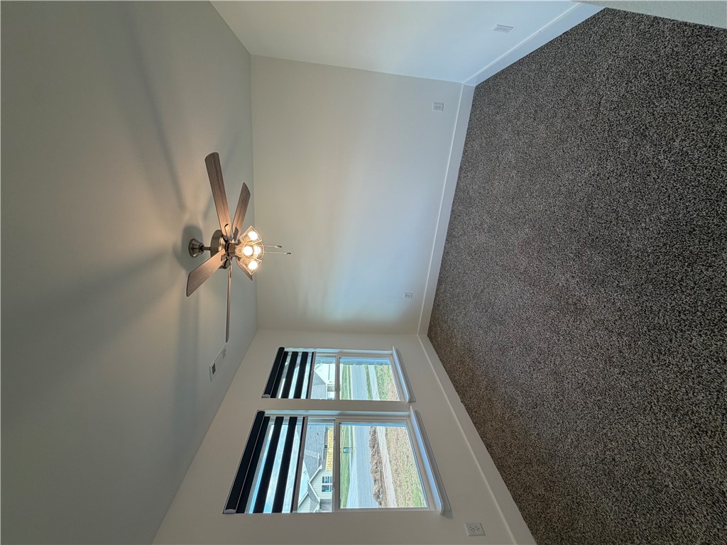 Woodcrest Walk - Residential Lease