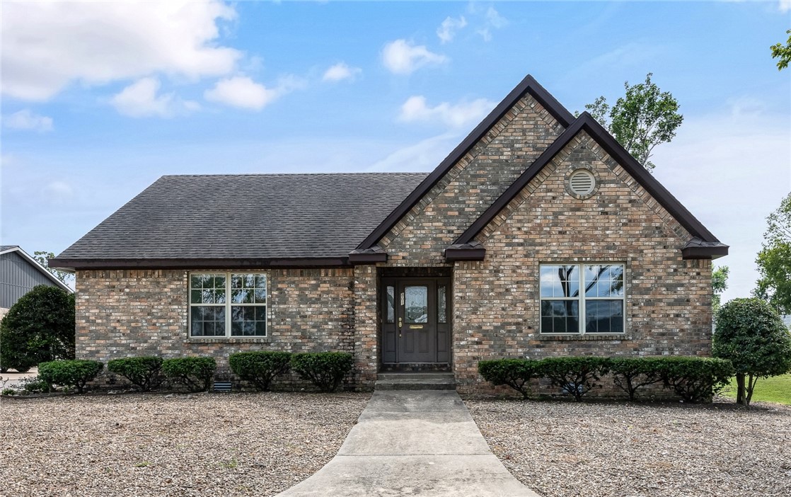 LOCATION is everything! Bike to the Bentonville Square, Coler Trail, Slaughter Pen, Compton Gardens, and the Greenway! This is your chance to live on beautiful iconic West Central! 3 bedrooms and 2 baths are all you need in this cozy brick home! The flat spacious backyard is perfect for a pool! Home is being sold as is.