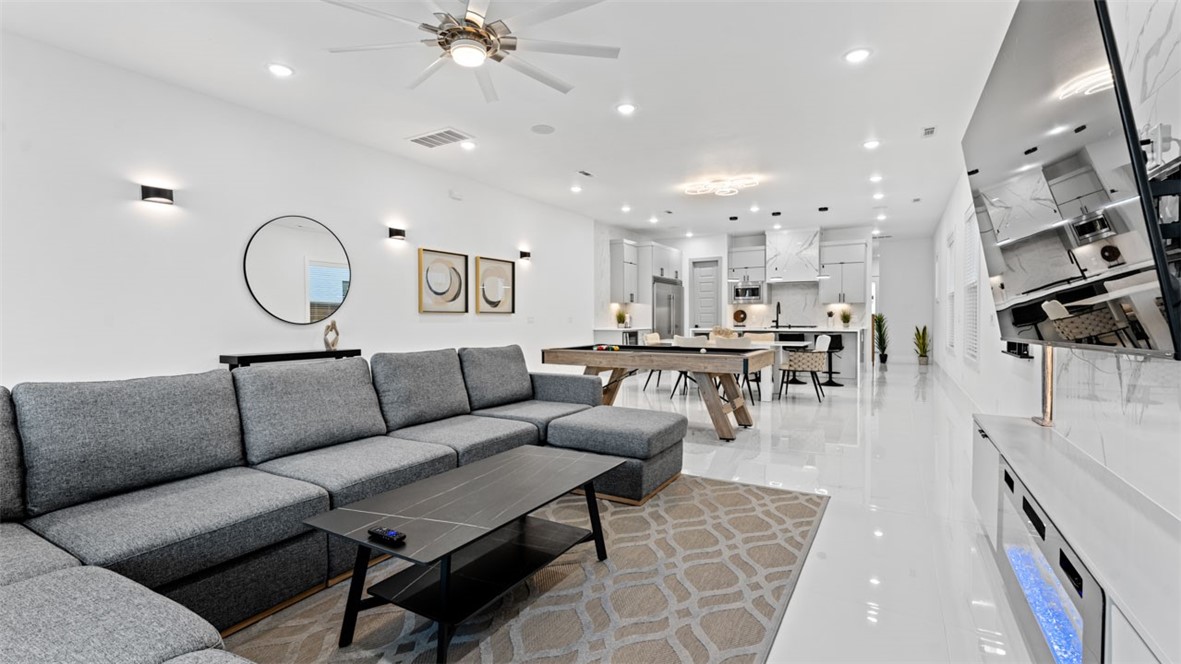 W A Burks - Residential Lease