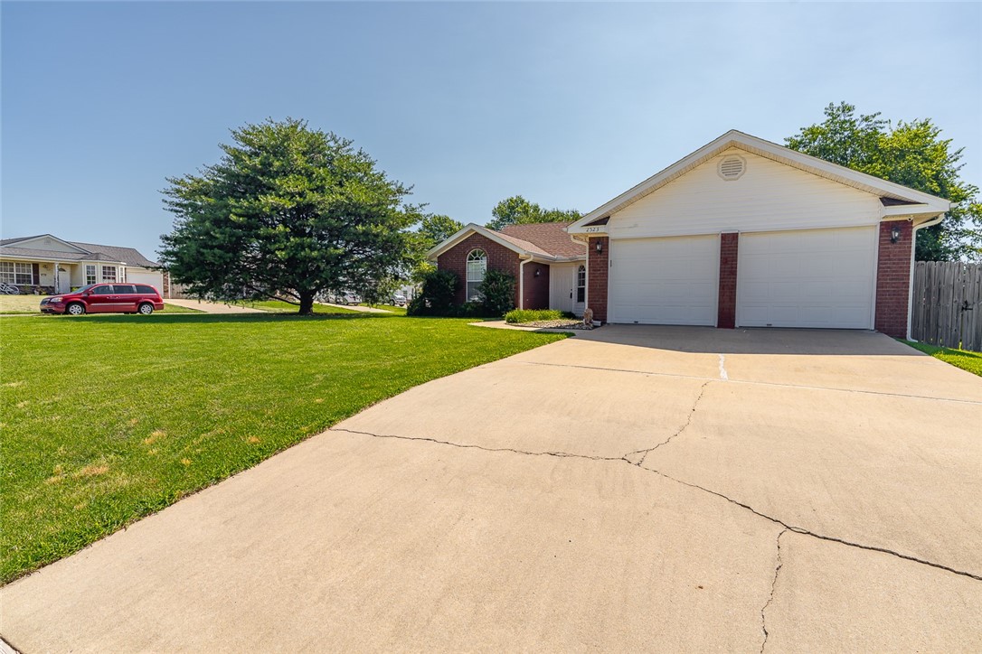 Beautiful model home in Hidden Lake Subdivision. Home offers 3 bedrooms, 2 bathrooms, and a 2 car garage. Home sits on a lovely corner lot near a park, school, and medical. Roof, gutter, hot water heater, and HVAC updated in the last 6 years. Tall ceilings throughout the house. TV, washer/dryer, and refrigerator convey as is, no warranty. Large fenced yard.