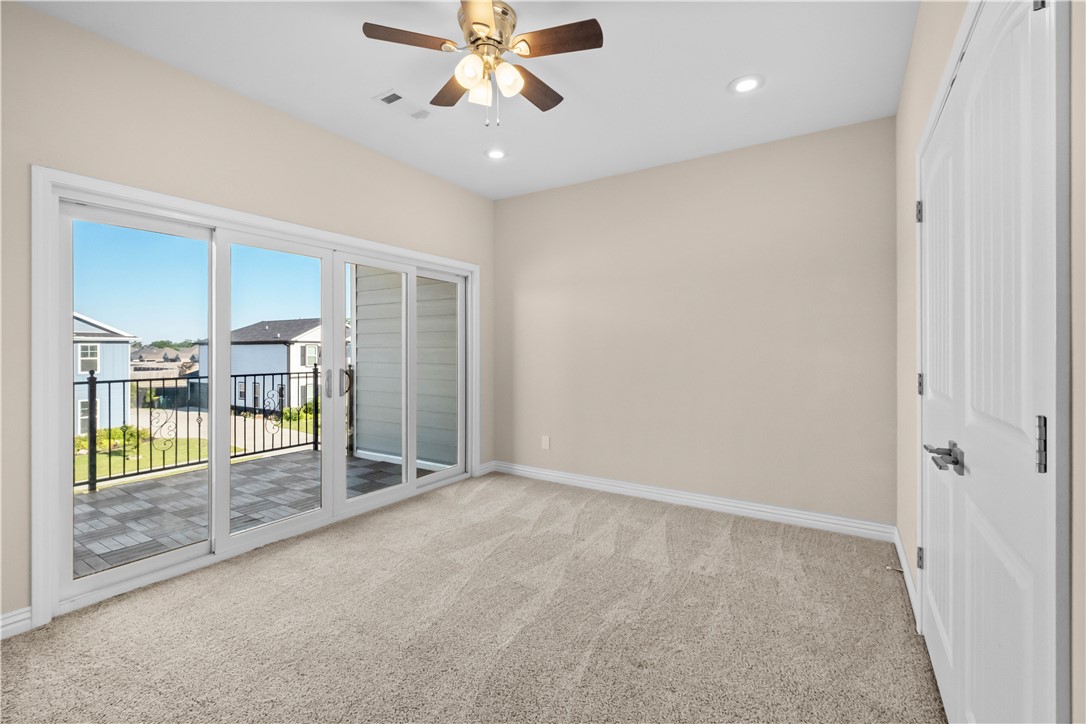 Groves Neighborhood Ph I, The Rogers - Residential