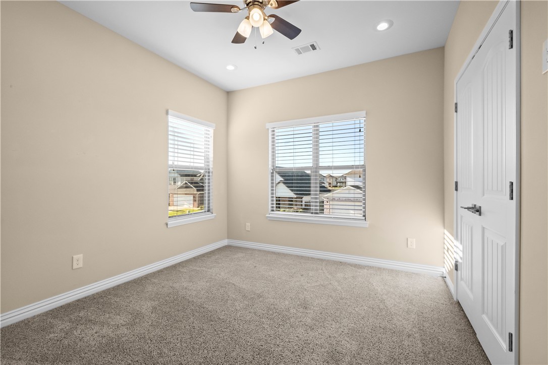Groves Neighborhood Ph I, The Rogers - Residential