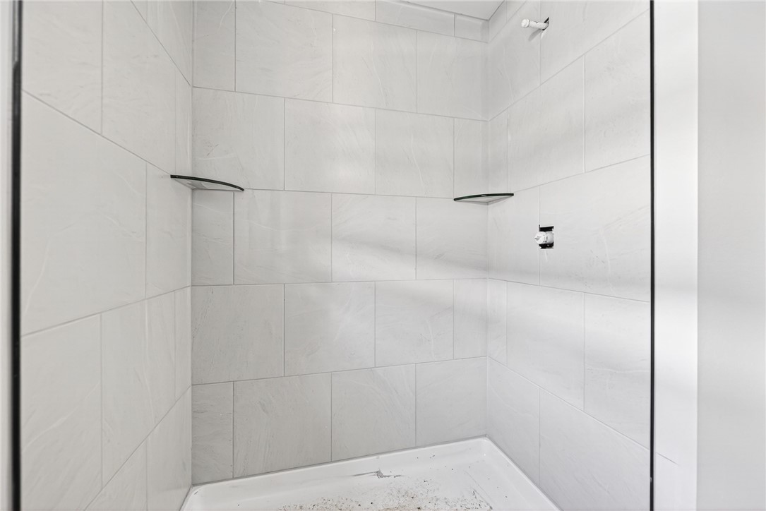 Fayetteville Outlots - Residential Lease