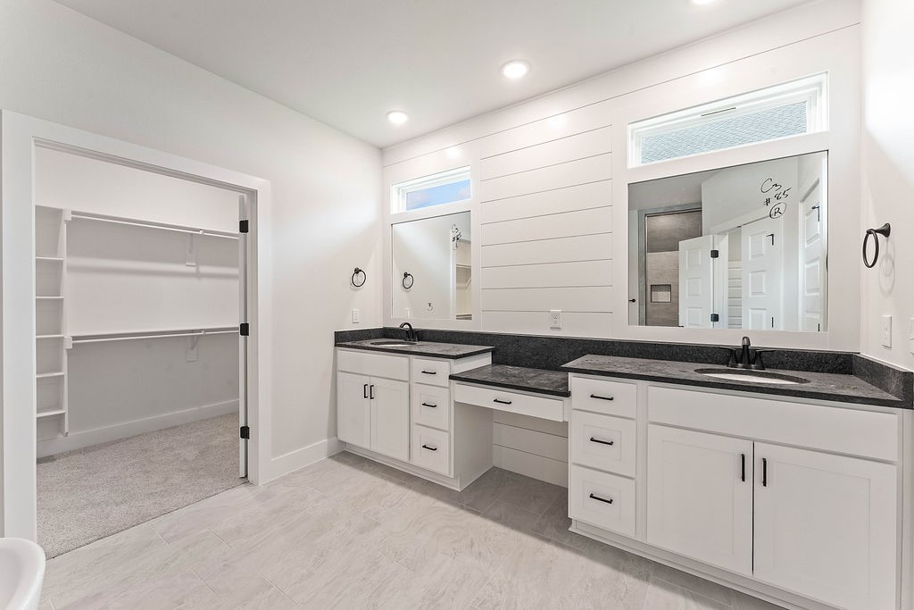 Maple Estates - Residential