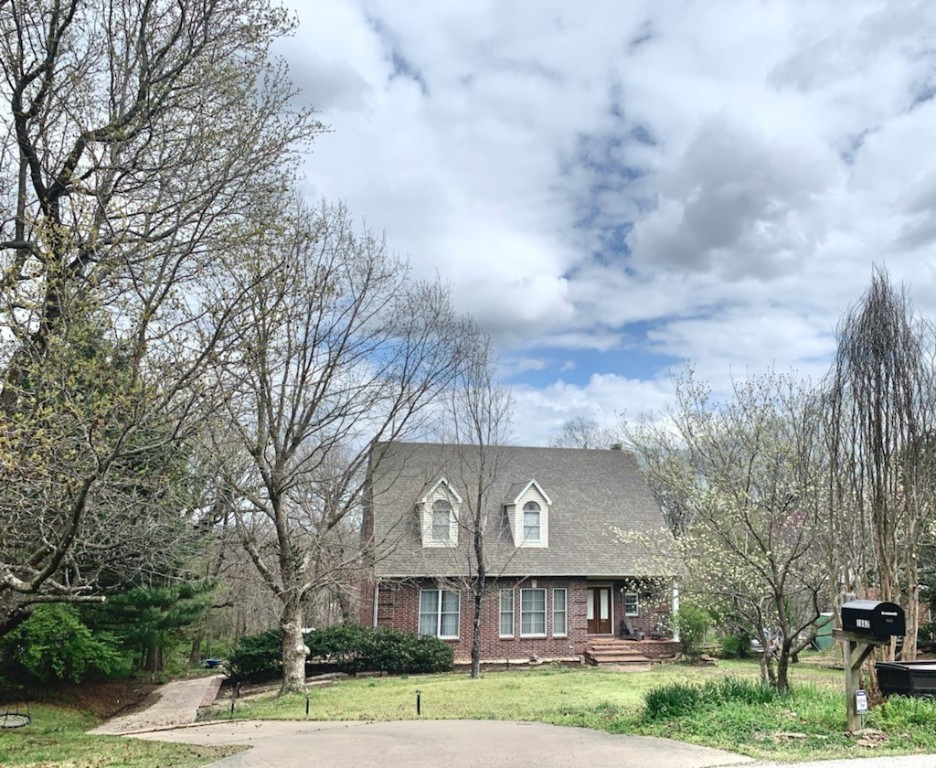 All the privacy Mount Sequoyah has to offer with all the close-to-town amenities. This 4 Bedroom/3.5 bathroom home features 3 levels providing a flexible floor plan, a lot of room to grow, plenty of room to entertain friends and family as well as a heated and cooled 3 car garage. Pending upon Print.