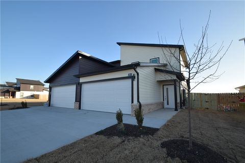 Photo of 1701 SW Poigai Way 2 #2, Bentonville, AR 72712 (MLS # 1330428)