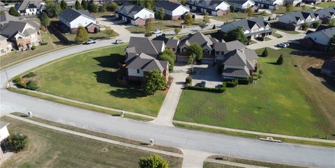 Photo of 2617-2631 S Everest Avenue, Rogers, AR 72758 (MLS # 1365461)