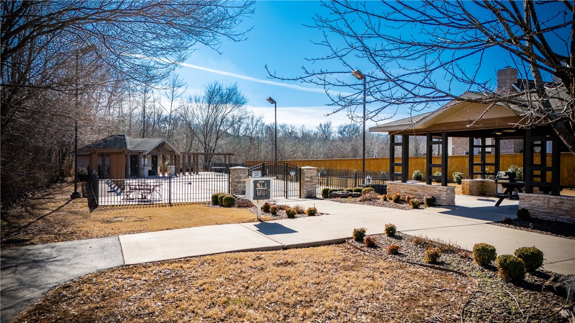 Otter Creek Estates Ph I-Cave Springs - Residential