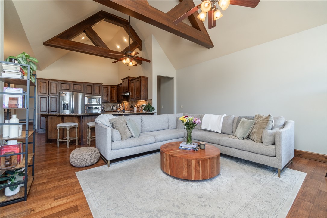 Otter Creek Estates Ph I-Cave Springs - Residential