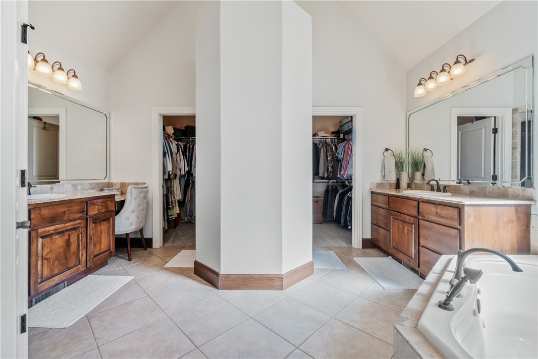 Otter Creek Estates Ph I-Cave Springs - Residential