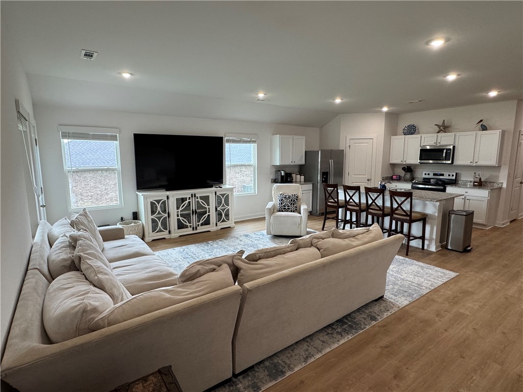 Whispering Oak - Residential