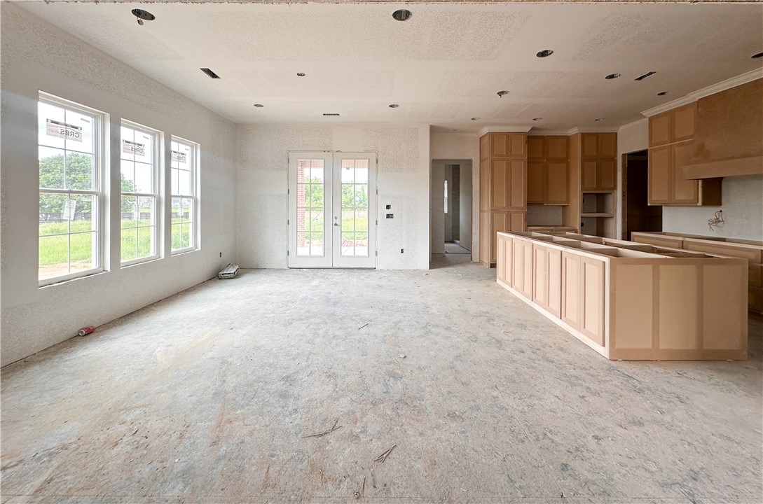 County Line Square - Residential